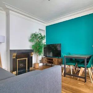 Apartment Luxurious 1 Bedroom Notre Dame De Monge Free Netflix, Paris