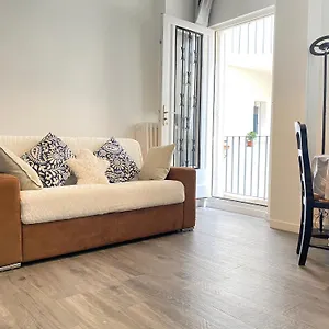 Apartment Chic 2 Bedrooms Phantheon Notre Dame, Paris